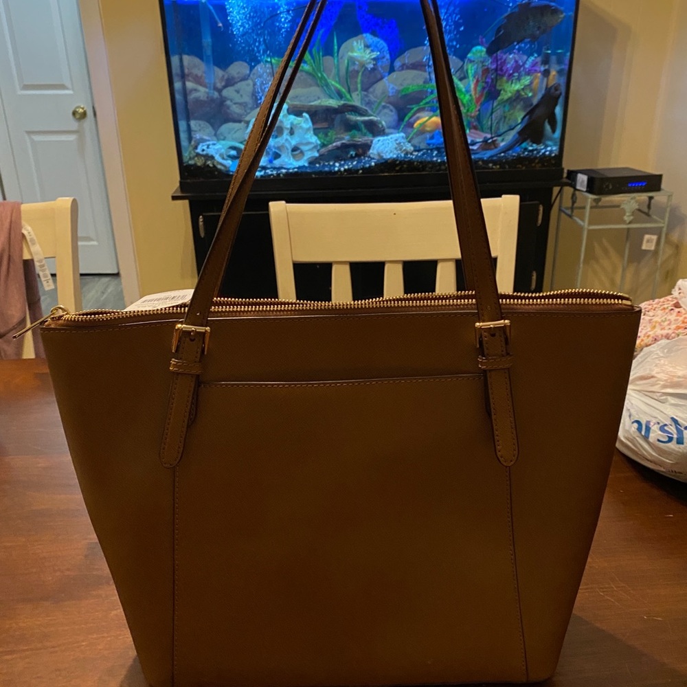 Authentic Michael Kors Large tote - Picture 3 of 11